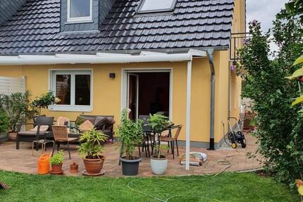 Haus Brieselang - 4 Zimmer, 141 m&sup2;, 1.899&euro; | Angebot:23082844