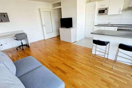 Wohnung Berlin Oberschöneweide - 2 Zimmer, 53 m&sup2;, 1.051&euro; | Angebot:25004381