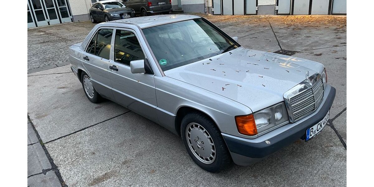 Mercedes-Benz 190 226.628 km 3.750 &euro; Berlin 14193