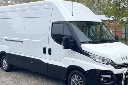 IVECO Andere 188.000 km 23.681 &euro; Berlin 12681