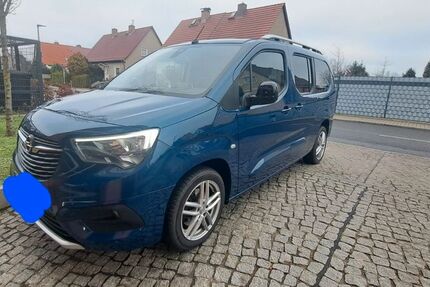 Opel Combo Life 52.000 km 18.490 € Berlin 12487
