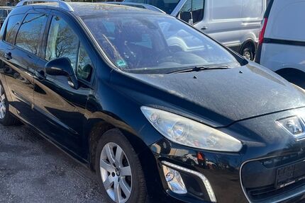 Peugeot 308 234.000 km 2.599 &euro; BERLIN 13409