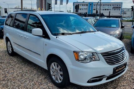 Chrysler Grand Voyager 106.415 km 18.000 &euro; Potsdam 14480