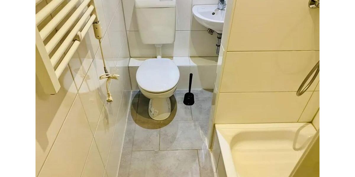 Etagenwohnung Berlin Lichtenberg - 1 Zimmer, 25 m&sup2;, 900&euro; | Angebot:26193295