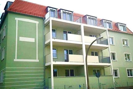 Helle 2 Zimmer Neubauwohnung mit Balkon, EBK, Fußbodenheizung u 2 zimmer