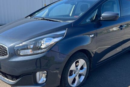 Kia Carens 216.000 km 3.299 &euro; Berlin 12057