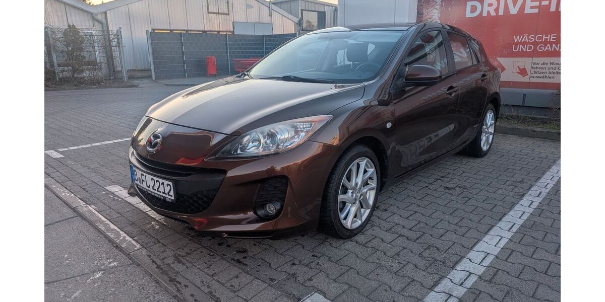 Mazda 3 90.000 km 7.900 &euro; Berlin 13086