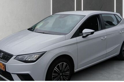 Seat Ibiza 17.826 km 15.749 &euro; Berlin 13581