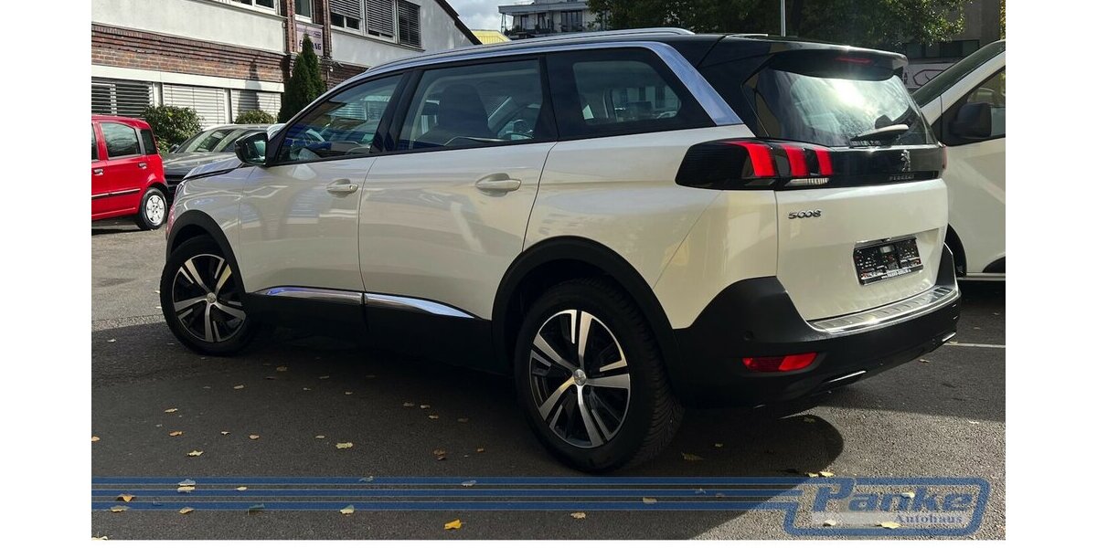 Peugeot 5008 Allure*F+R-Cam*7-Sitz*digital*SHZ*Navi* 157.316 km 13.990 &euro; Berlin 13187