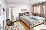 Furnished Loft Hackescher Markt: View, Balcony & Parking
