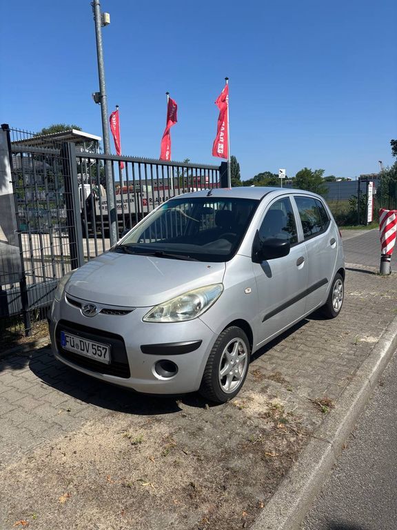 i10