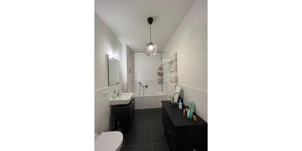 Etagenwohnung Berlin Rummelsburg - 4 Zimmer, 101 m&sup2;, 2.150&euro; | Angebot:25406000