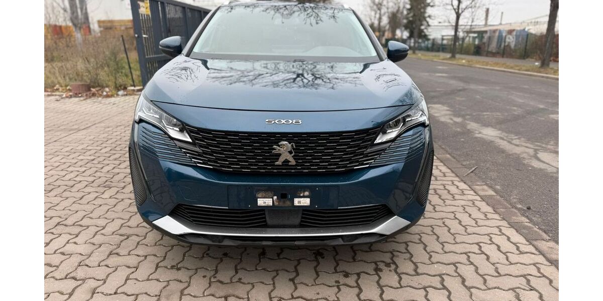 Peugeot 5008 183.566 km 13.990 &euro; Berlin 12351