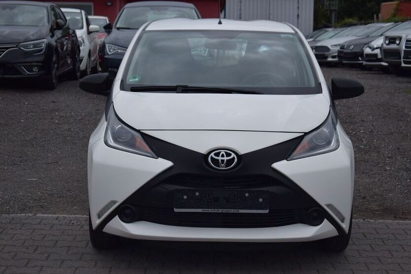 Aygo (X)