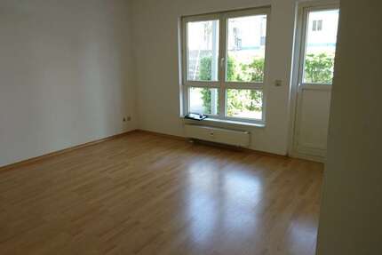 Wohnung zum Mieten in Mahlow 500 € 32.69 m²