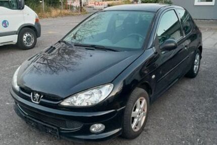 Peugeot 206 95.000 km 1.900 &euro; Berlin 13059