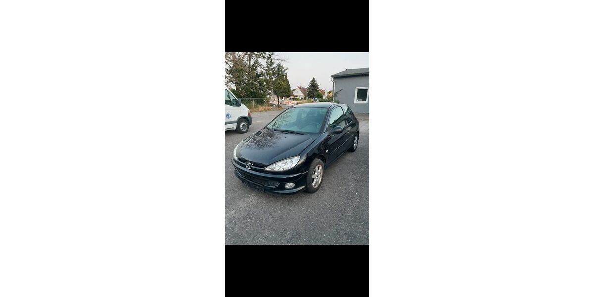 Peugeot 206 95.000 km 1.900 &euro; Berlin 13059
