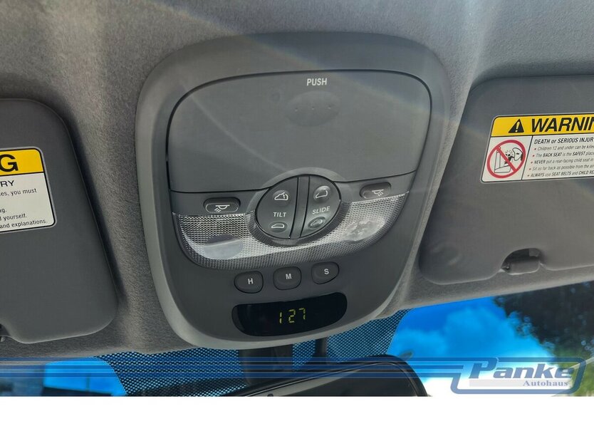 Kia Carens 2.0 16V EX Van*SchiebeD.*Klima*PDC*Bluet* 109.096 km 1.100 € Berlin 13187