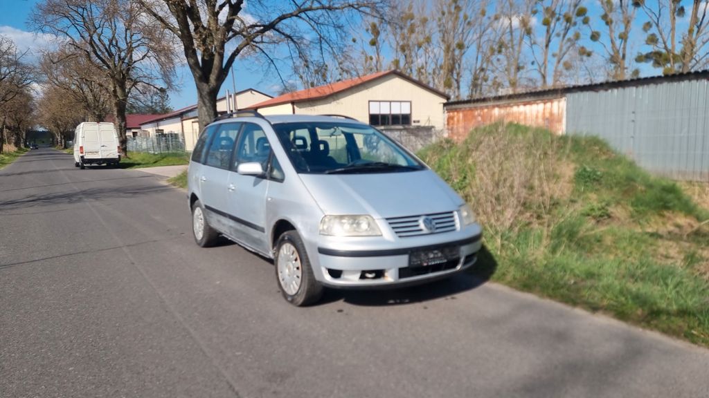 VW Sharan 163.445 km 990 &euro; Berlin 13629