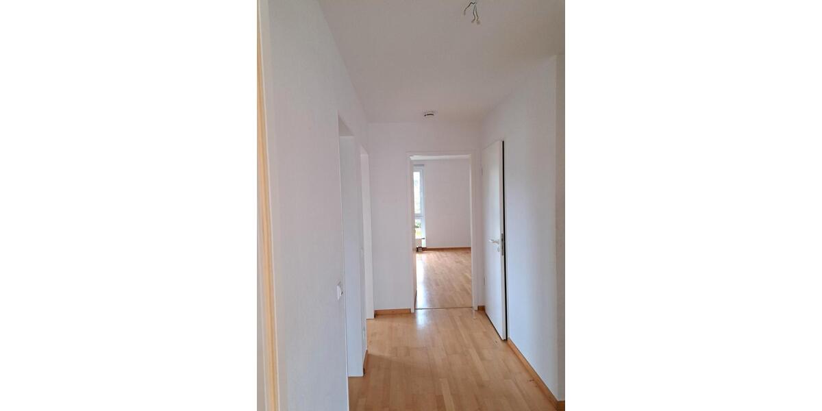 Etagenwohnung Rangsdorf - 3 Zimmer, 77 m&sup2;, 1.000&euro; | Angebot:25963202