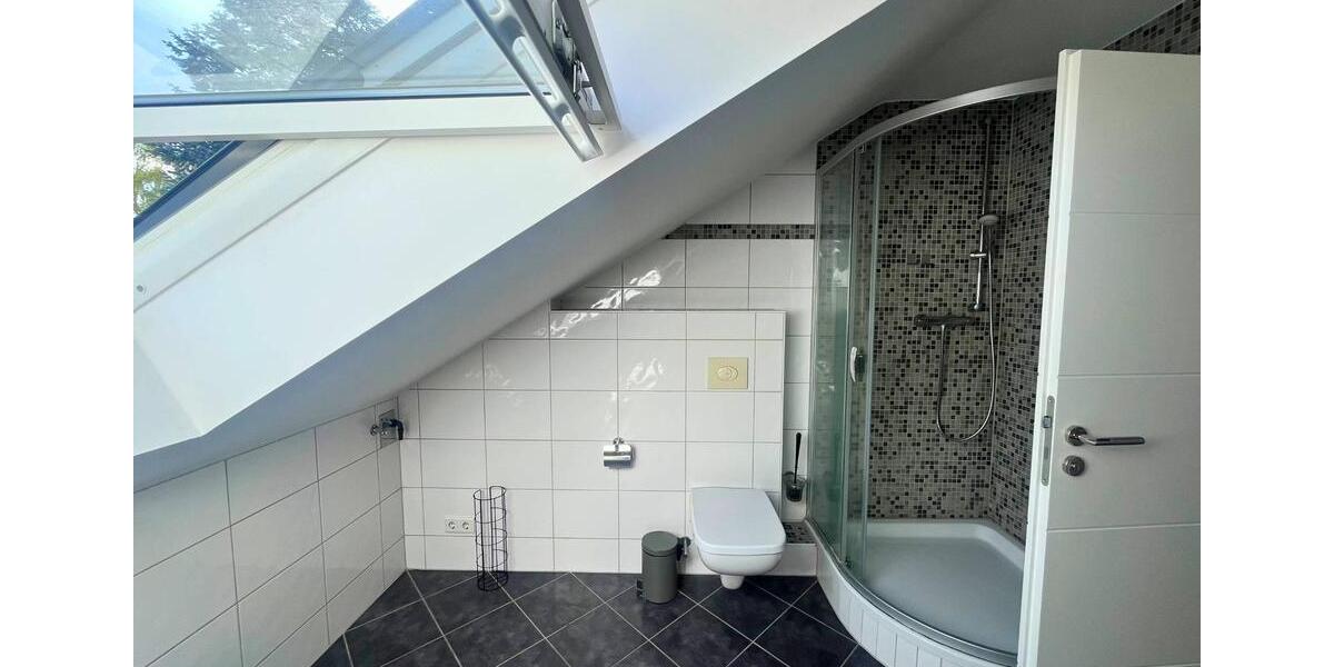 Dachgeschoßwohnung Berlin Treptow-Köpenick - 2 Zimmer, 80 m&sup2;, 1.196&euro; | Angebot:26421647