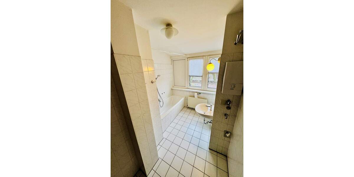 Etagenwohnung Berlin Tegel - 3 Zimmer, 104 m&sup2;, 1.450&euro; | Angebot:24802642