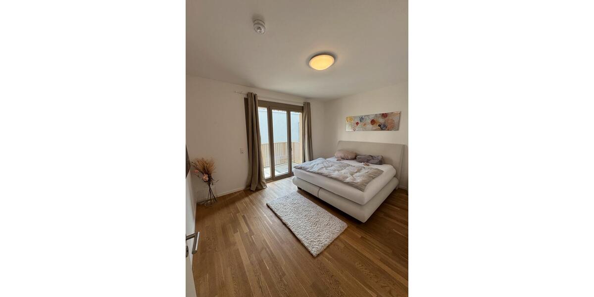 Etagenwohnung Berlin Friedrichshain-Kreuzberg - 4 Zimmer, 115 m&sup2;, 2.350&euro; | Angebot:27710830