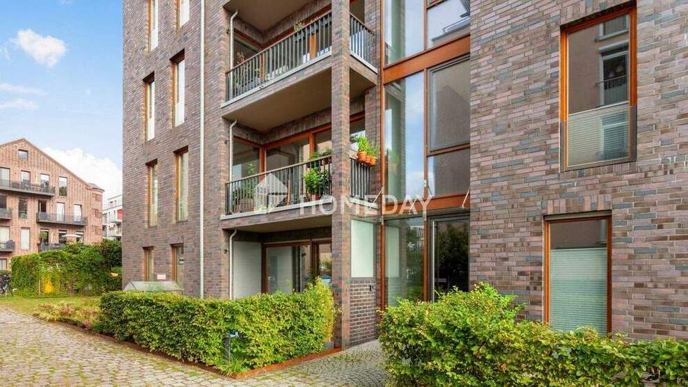 Moderne 2-Zimmer-Wohnung mit Balkon in erstklassiger Wasserlage und Blick auf die Spree 2 zimmer