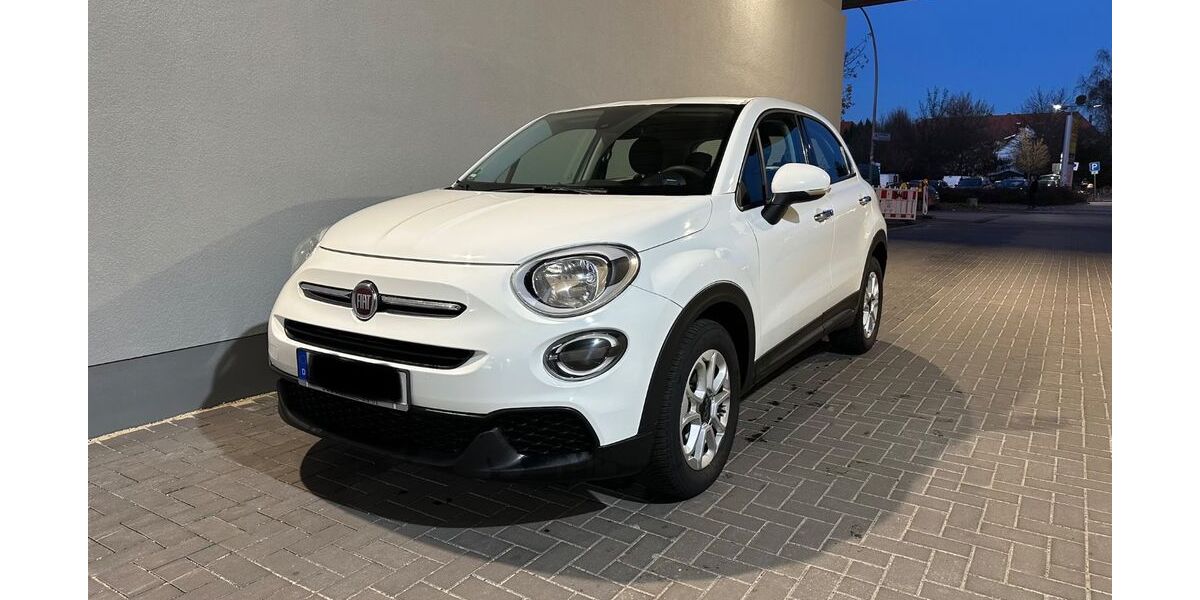 Fiat 500X 61.600 km 12.300 € Berlin 12279