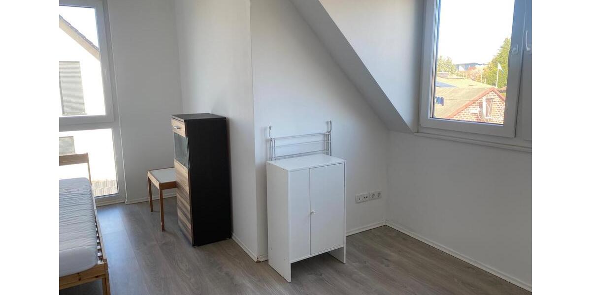 Etagenwohnung Schönefeld - 3 Zimmer, 85 m&sup2;, 2.250&euro; | Angebot:26073742