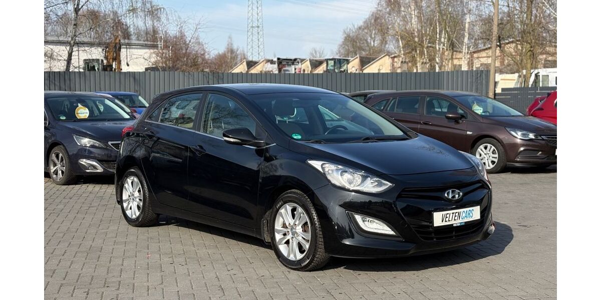 Hyundai i30 95.536 km 8.999 &euro; Velten 16727