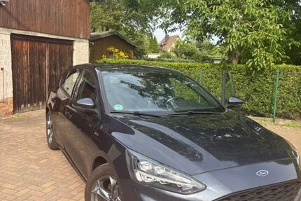 Ford Focus 93.000 km 12.300 &euro; Berlin 12627
