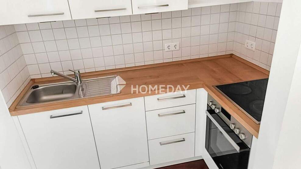 Moderne 2-Zimmer-Wohnung mit Balkon in erstklassiger Wasserlage und Blick auf die Spree 2 zimmer