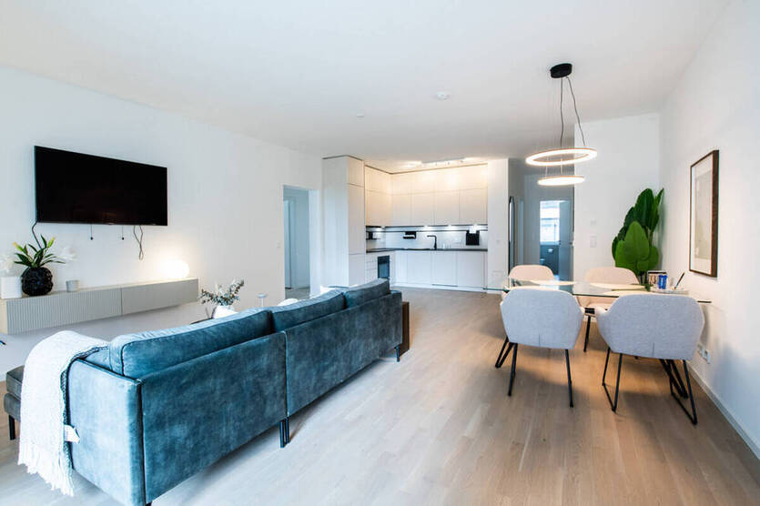 Balkon, Aufzug, Stellplatz: 3-Zimmer-Wohnung im NEUBAU-Quartier - Insel Eiswerder direkt am Wasser