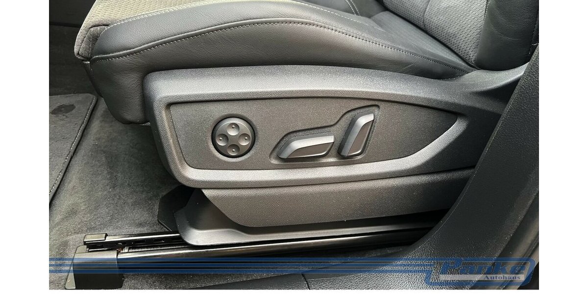 Audi Q5 50 TFSI e quattro advanced S-Line*Matrix*AHK* 4.539 km 44.990 &euro; Berlin 13187