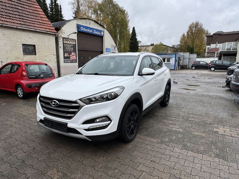 Hyundai TUCSON 15.000 km 15.700 € Berlin 12357