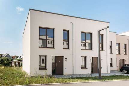 Haus Königs Wusterhausen - 3 Zimmer, 105 m&sup2;, 1.681&euro; | Angebot:26463980