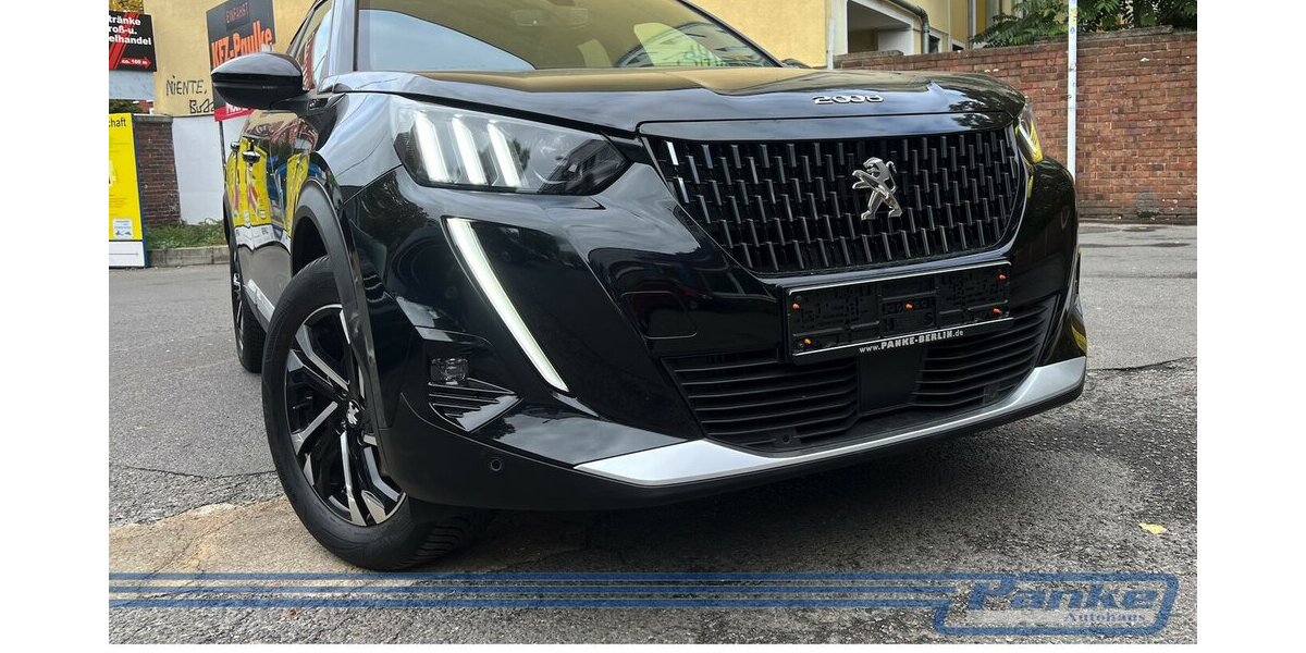Peugeot 2008 GT 155 EAT8*Pano*LED*360°*TotWinkel*NAV* 36.726 km 19.990 &euro; Berlin 13187