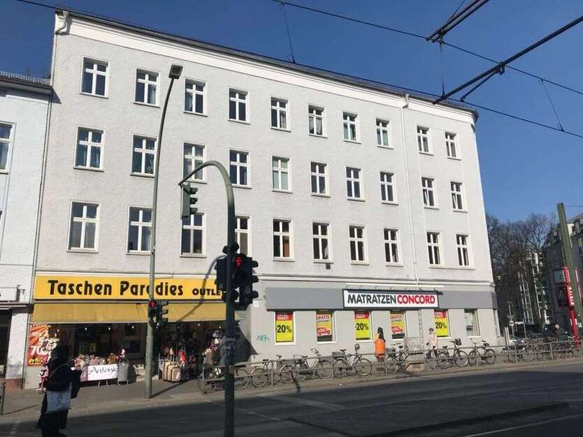 Wohnung zum Mieten in Berlin 2.124 € 145.8 m²