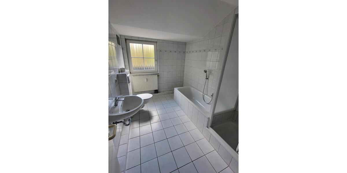 Dachgeschoßwohnung Glienicke/Nordbahn Nordbahn - 2.5 Zimmer, 90 m&sup2;, 1.300&euro; | Angebot:26288280