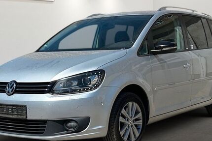 VW Touran 201.804 km 4.699 &euro; Berlin 12681