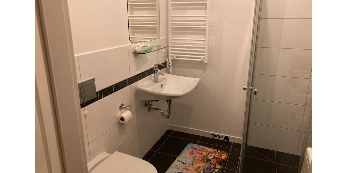 Erdgeschoßwohnung Berlin Lichtenberg - 1 Zimmer, 12 m&sup2;, 470&euro; | Angebot:25960784