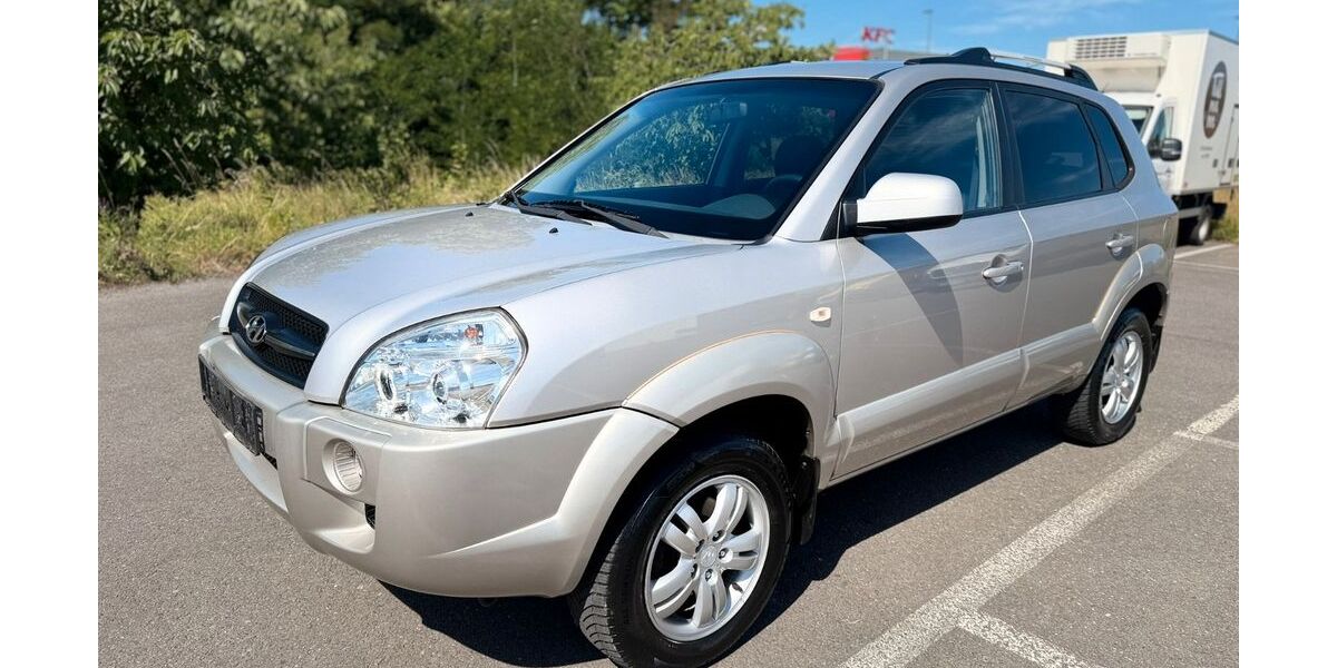 Hyundai TUCSON 177.000 km 2.999 &euro; Berlin 12057