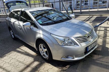 Toyota Avensis 68.000 km 7.200 &euro; Berlin 12619