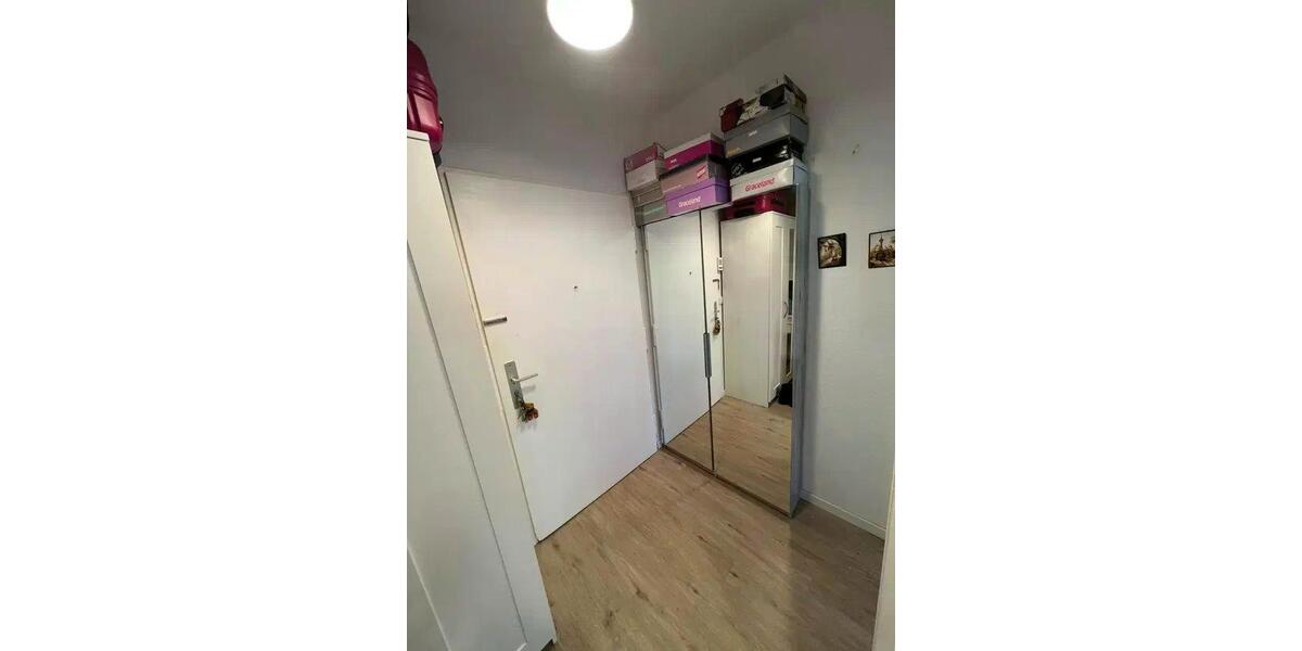 Etagenwohnung Berlin Reinickendorf - 1 Zimmer, 31 m&sup2;, 654&euro; | Angebot:26424915