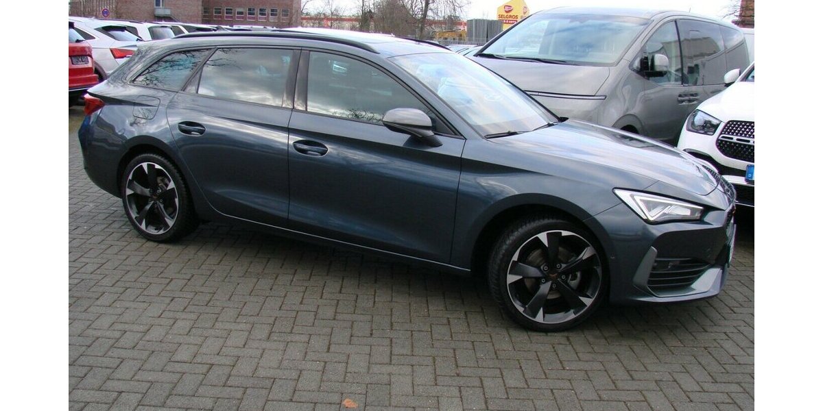 Cupra Leon ST eTSi ACC Panorama Vision Plus LED Beats 5.999 km 27.980 &euro; Falkensee 14612