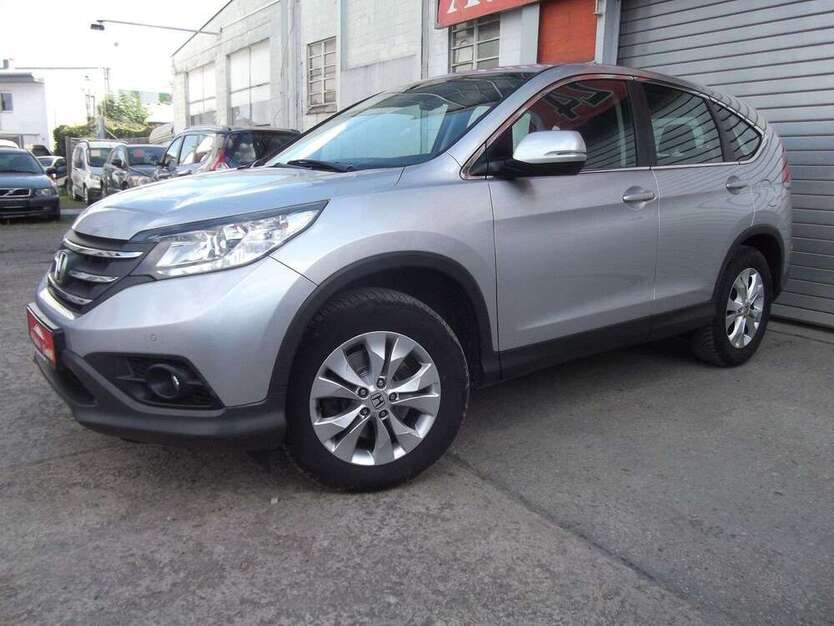 Honda CR-V 132.000 km 11.899 € Berlin 12277