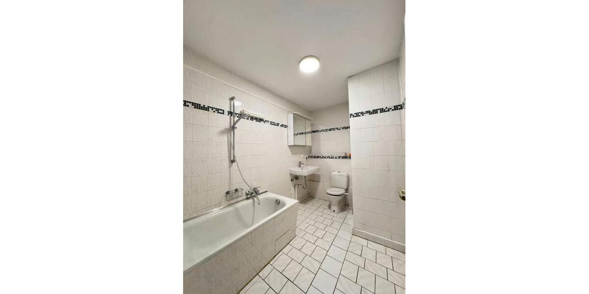 Erdgeschoßwohnung Berlin Charlottenburg-Wilmersdorf - 4 Zimmer, 66 m&sup2;, 315.000&euro; | Angebot:26918924