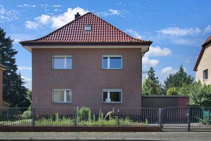 Großzügiges Familienhaus südlich der Heerstraße - geeignet für Mehrgenerationenwohnen