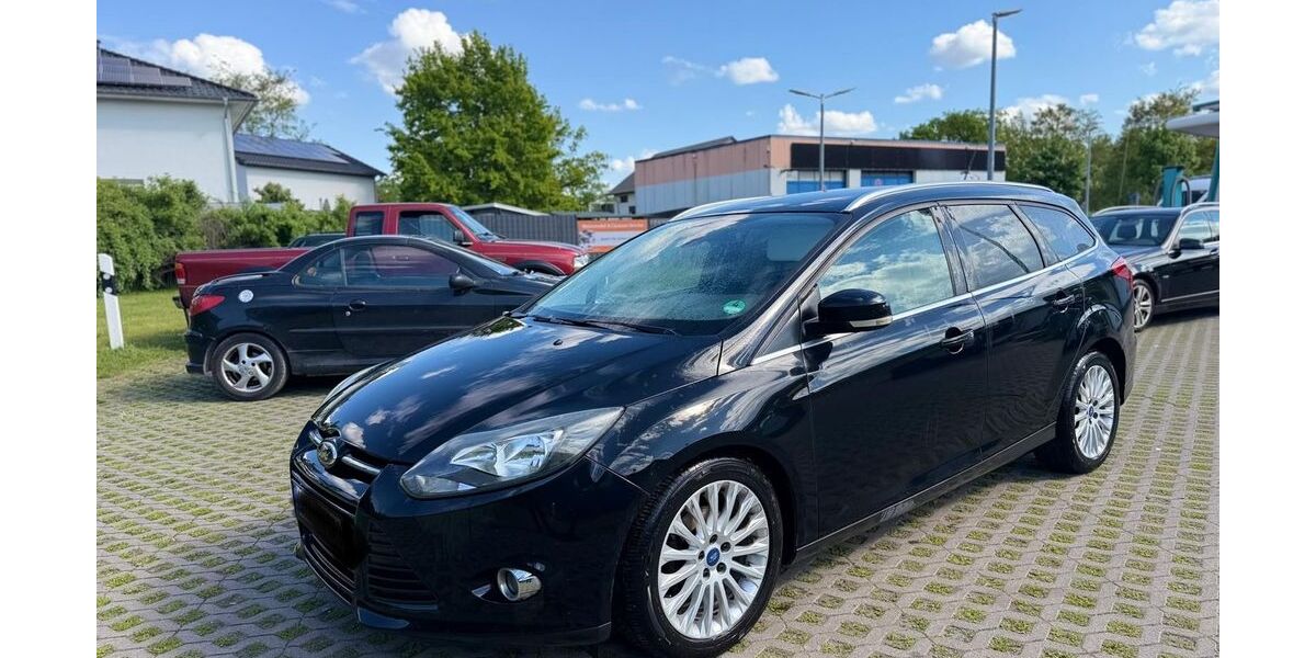 Ford Focus 195.000 km 3.000 &euro; Velten 16727
